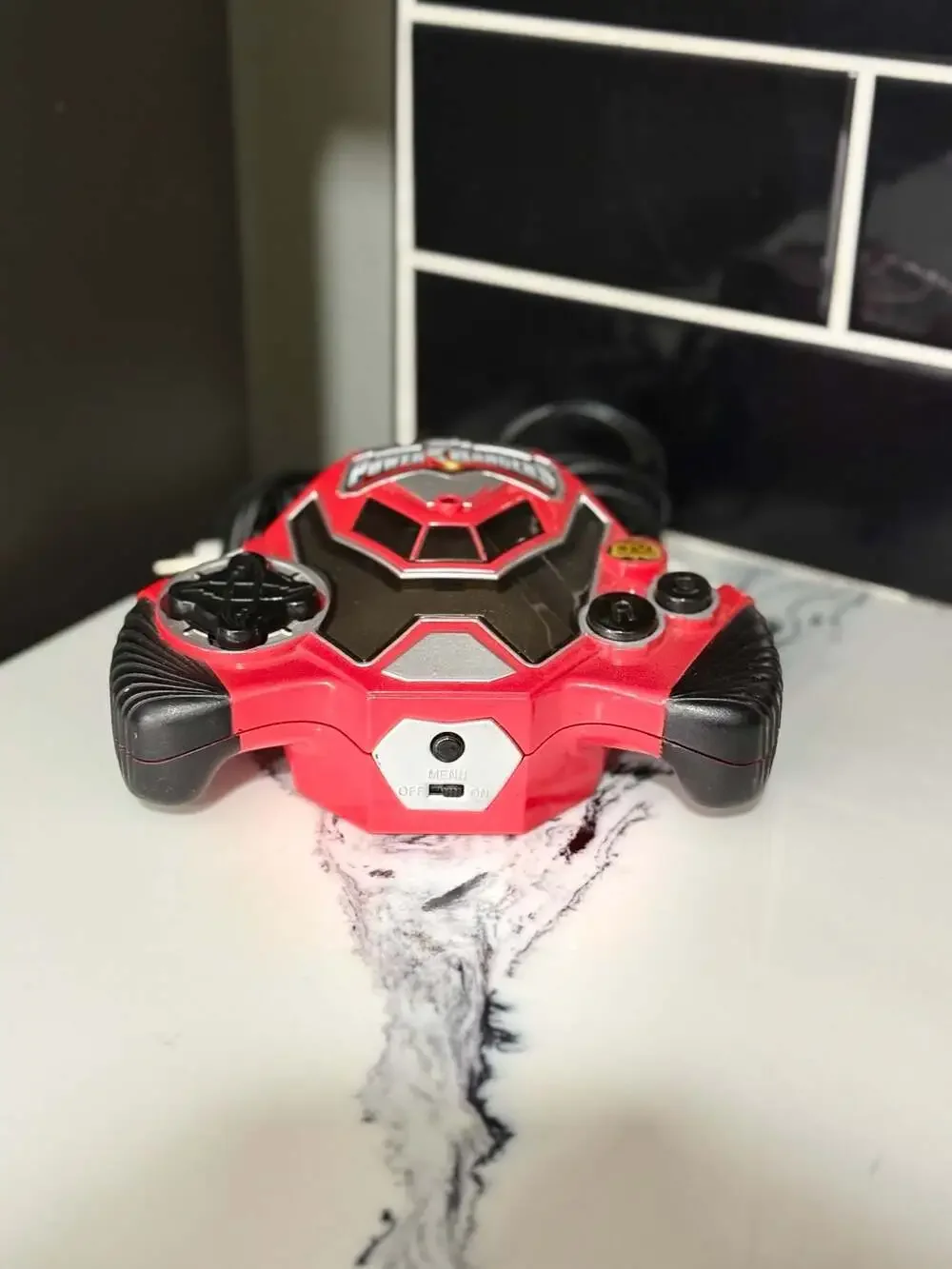 2006 Jakks Pacific Power Rangers Plug and Play TV Video Game Controller